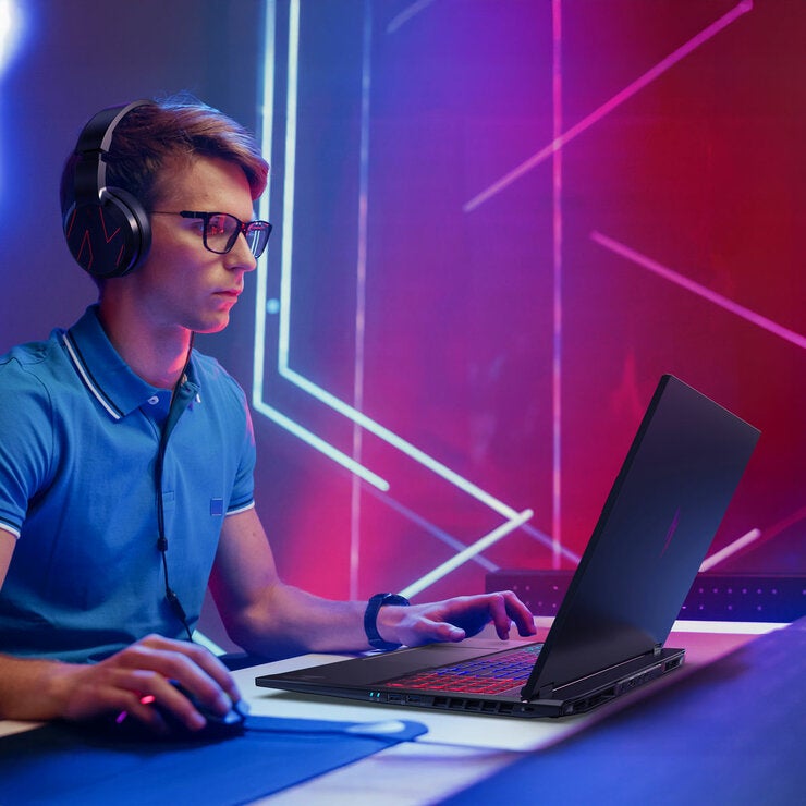 Acer Nitro, AMD Ryzen AI7, 16GB RAM, 1TB SSD, NVIDIA GeForce RTX 5070Ti, 18 Inch Gaming Laptop Acer Nitro, AMD Ryzen AI7, 16GB RAM, 1TB SSD, NVIDIA GeForce RTX 5070Ti, 18 Inch Gaming Laptop