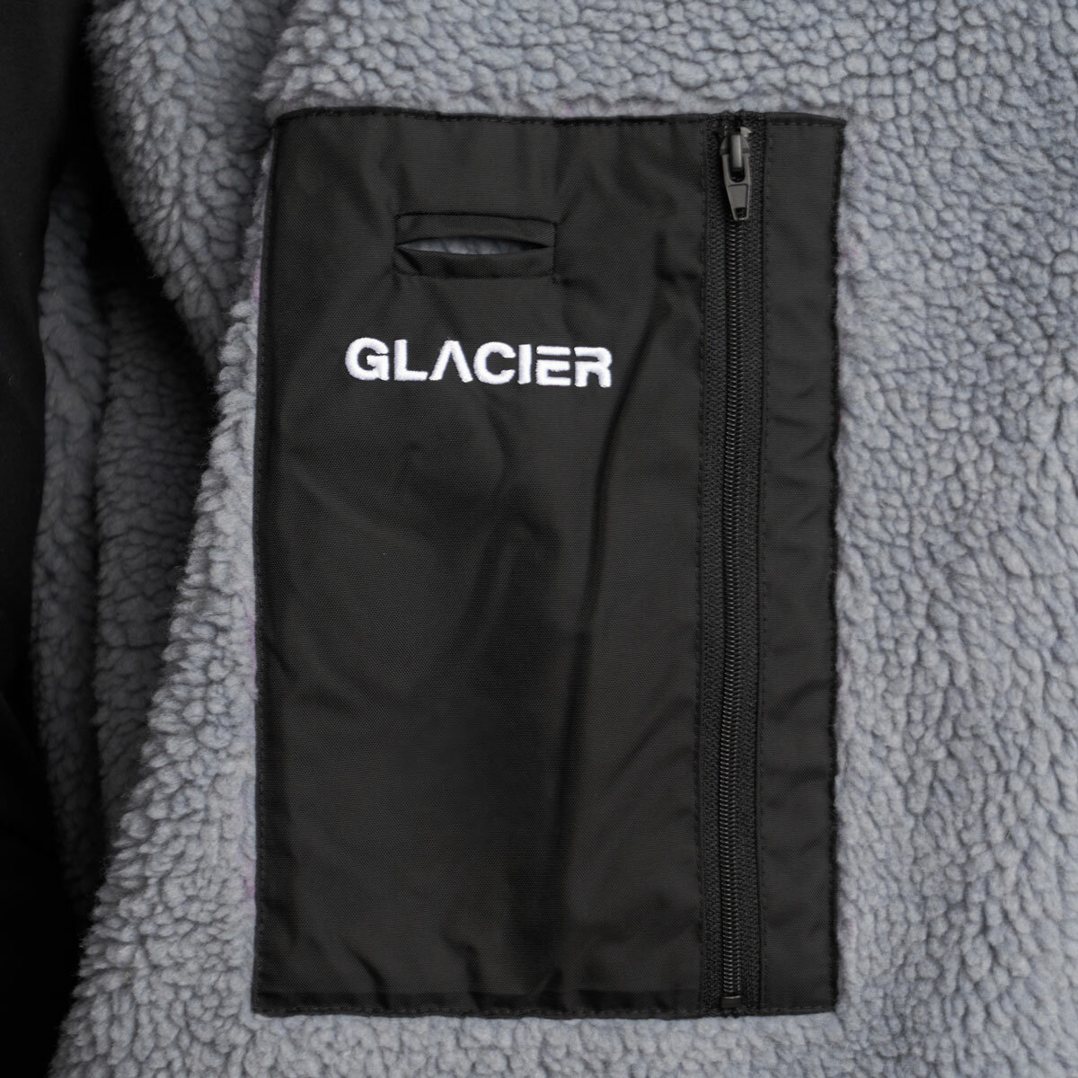 Glacier Unisex Outdoor Robe in Black