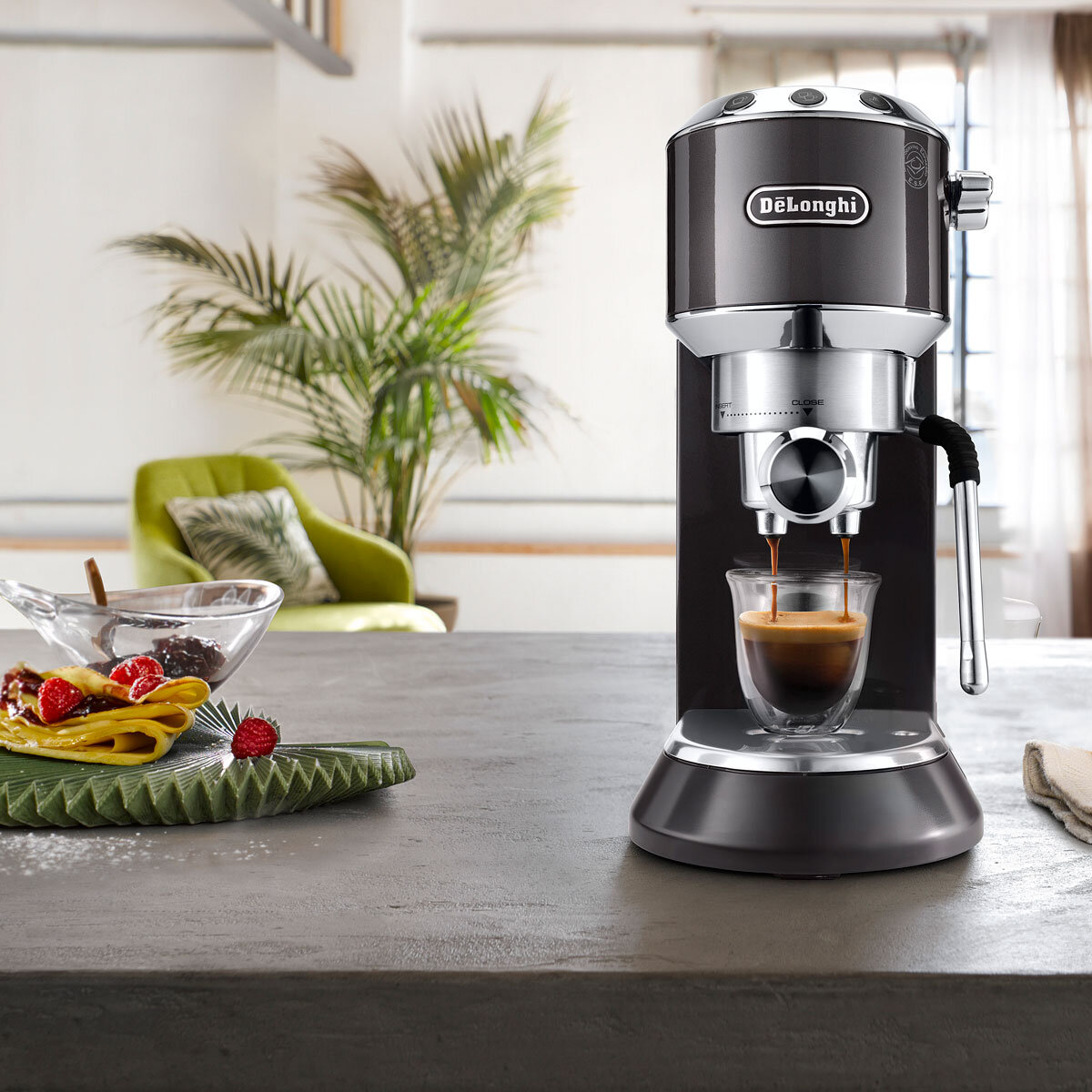 De'Longhi Dedica Arte Pump Espresso Coffee Machine in Gre