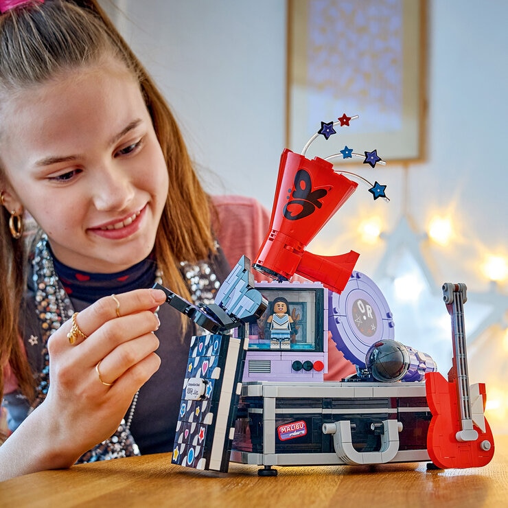LEGO Editions Music Olivia Rodrigo - Favourite Parts - Model 43030 (10+ Years) LEGO Editions Music Olivia Rodrigo - Favourite Parts - Model 43030 (10+ Years)