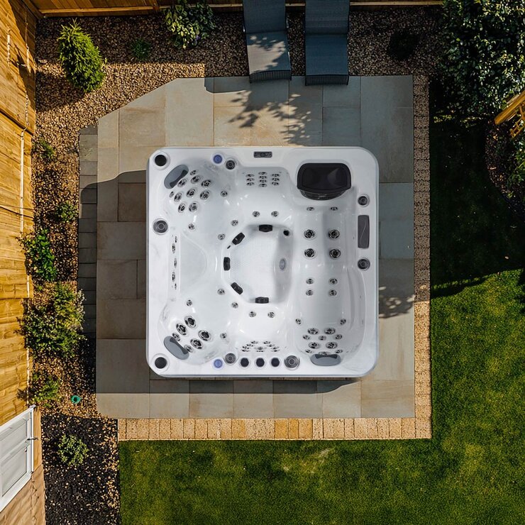 The Wellness Co Relax 4 79-Jet 6 Person Hot Tub - Delivered and Installed