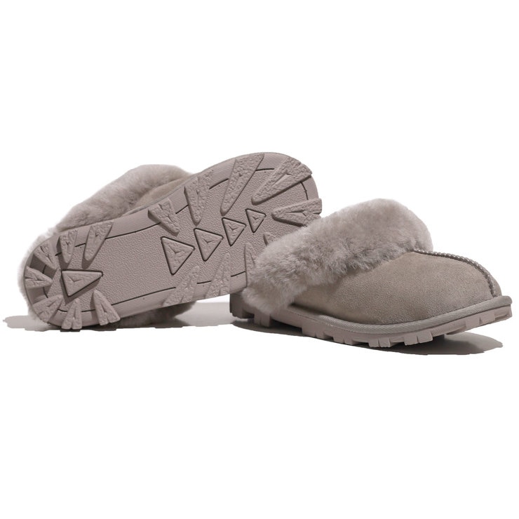 Kirkland Signature Women's Shearling Slippers in 2 Colours and 5 Sizes