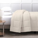 Below Zero Cream Cooling Comforter, 229 x 249 cm Below Zero Cream Cooling Comforter, 229 x 249 cm