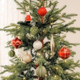 Shatter Resistant Christmas Ornaments - 80 pack