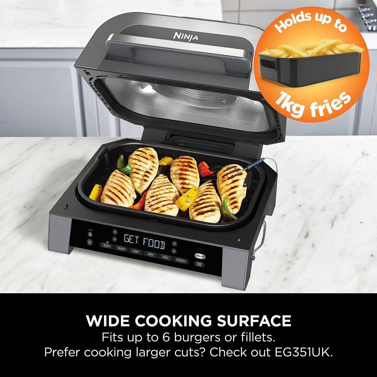 Lifestyle image showing wide cooking surface Lifestyle image showing wide cooking surface