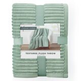 Casual Living Textured Plush Throw in Green, 127 x 177 cm