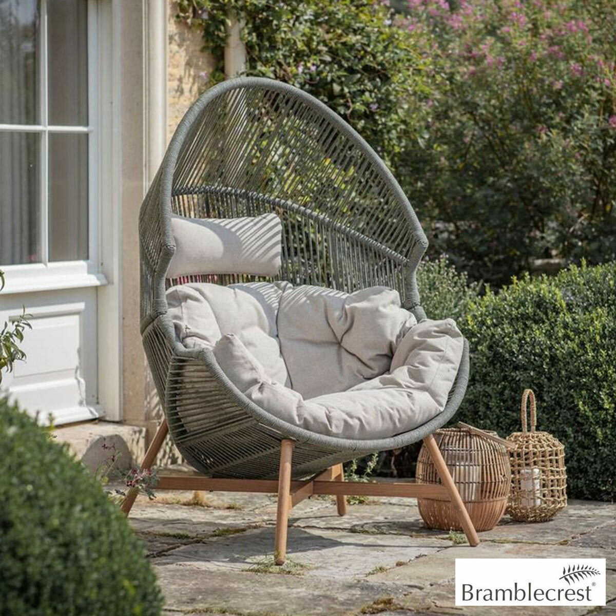 Bramblecrest Helsinki Cocoon Chair Bramblecrest Helsinki Cocoon Chair