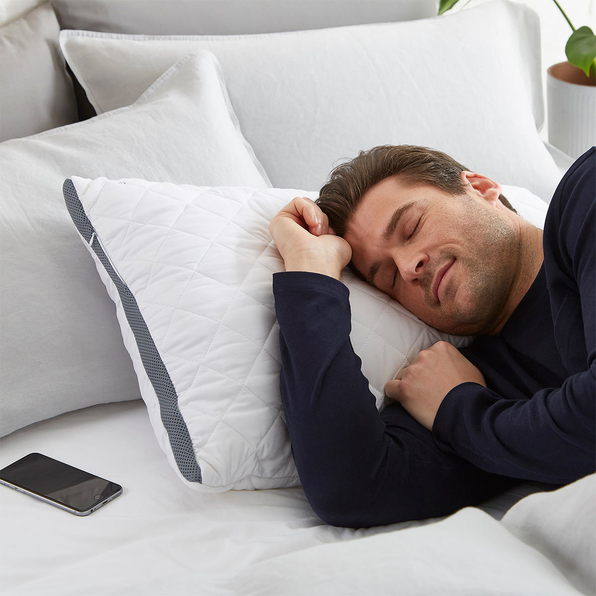 Soundasleep Smart Pillow with Bluetooth 