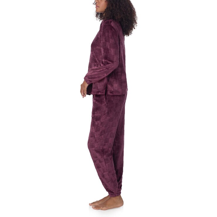 Jane & Bleecker Plush Lounge Set in Burgundy Jane & Bleecker Plush Lounge Set in Burgundy