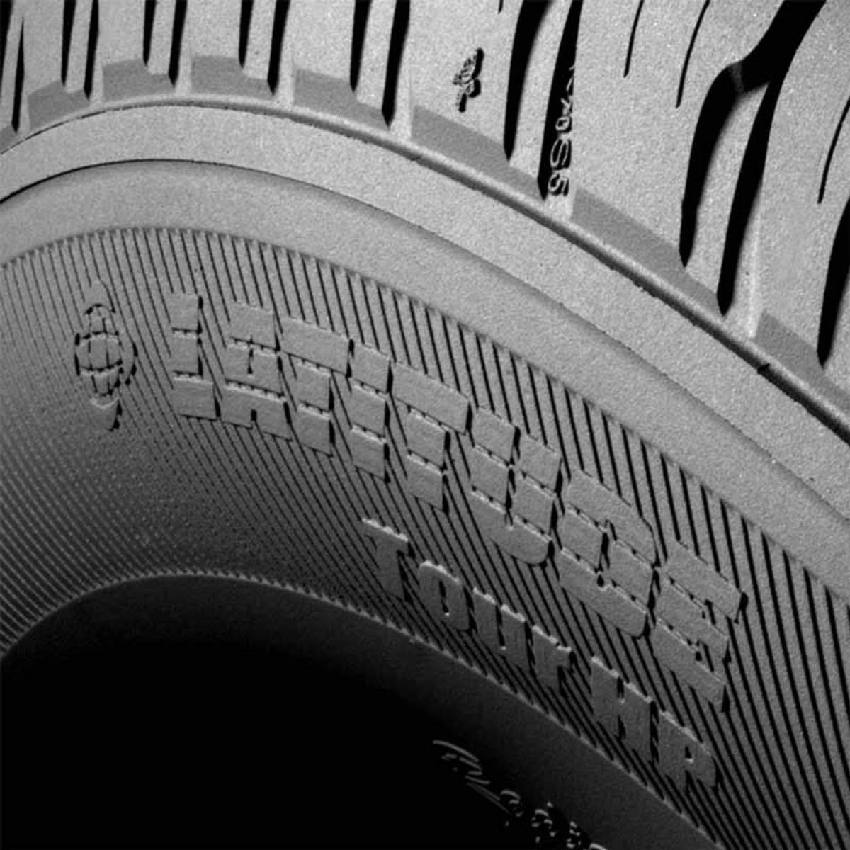 Michelin 235/60 R18 107 (V) LATITUDE TOUR HP XL JLR DT Jaguar LandRover
