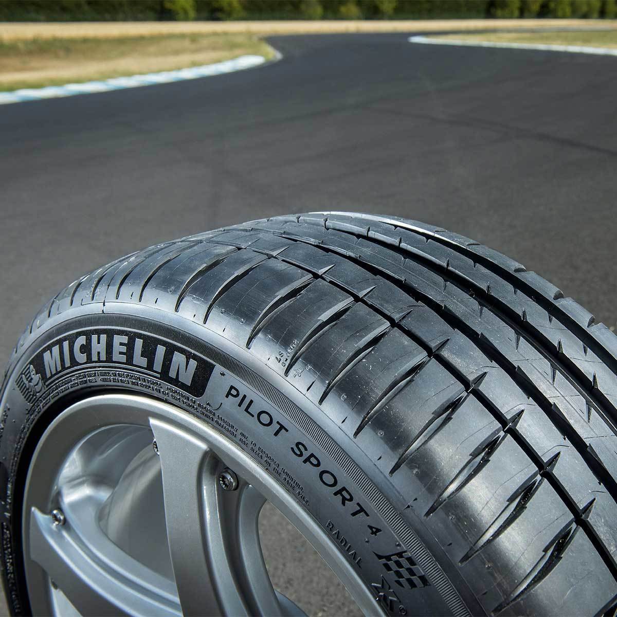 MICHELIN HL255/40 ZR21 (105Y) XL TL PILOT SPORT 4 S MO1