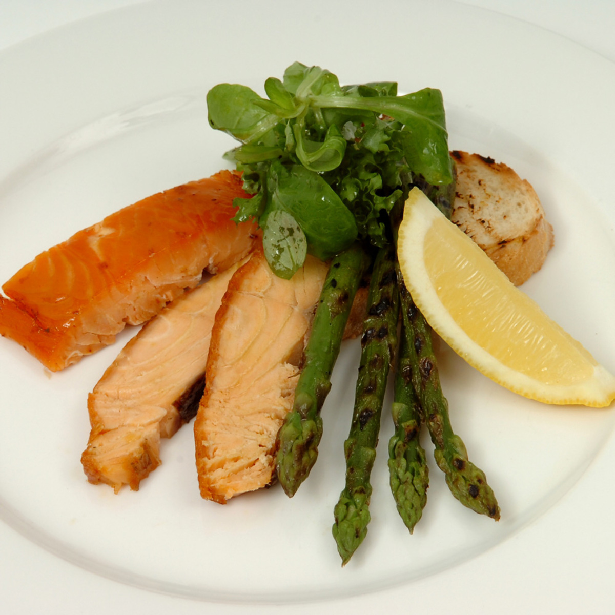 Coln Valley Kiln Roasted Salmon, 800g (Serves 6-8 people)