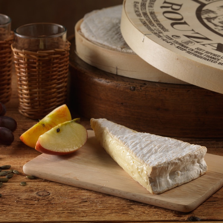 Brie de Meaux, 3kg (Serves 2830 people) Costco UK