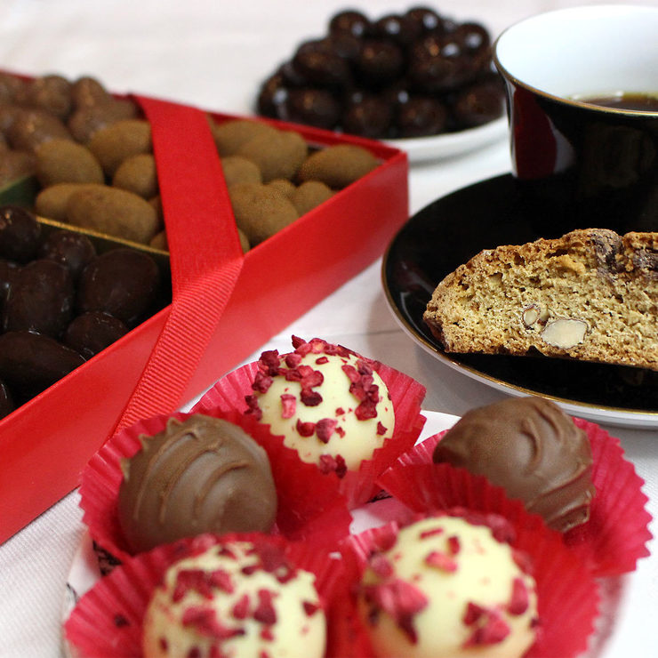 Rita Farhi Luxury Chocolate Almond, Truffles & Nougat Selection Tray, 1.056kg Rita Farhi Luxury Chocolate Almond, Truffles & Nougat Selection Tray, 1.056kg