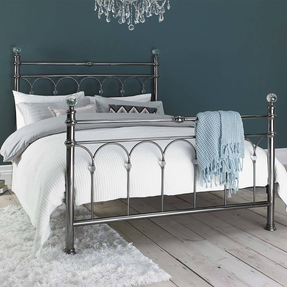 Featured image of post King Size Grey Metal Bed Frame / Free delivery &amp; financing available.