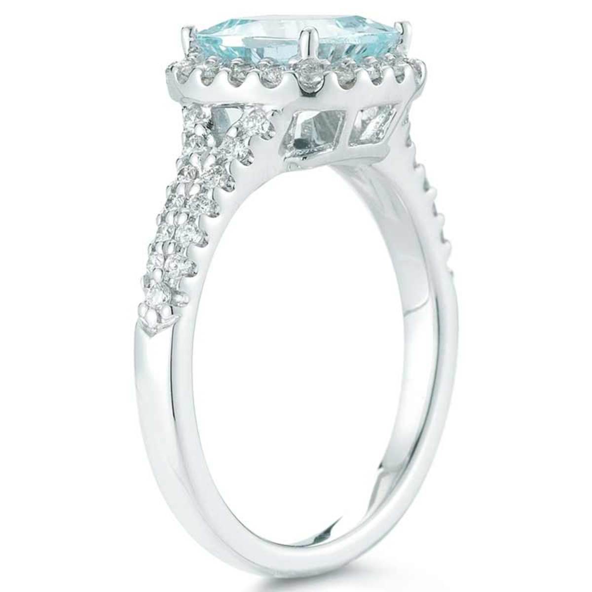 Cushion Cut Aquamarine and 0.43ctw Diamond Ring, 18ct White Gold ...