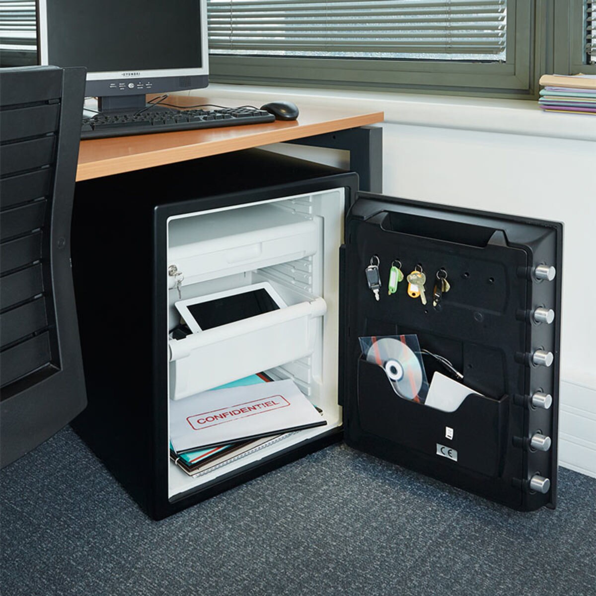 Master Lock LFW205FYC XXLarge Security Digital Combination Safe