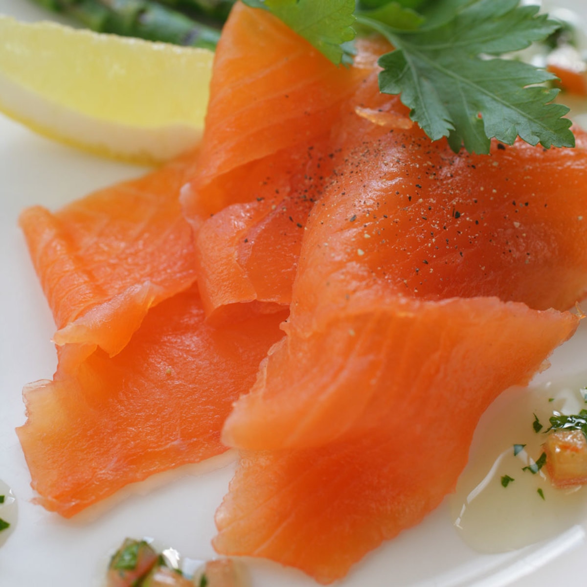 Coln Valley Smoked Scottish Salmon, 1kg Banquet Pack (Serves 10-20 people)