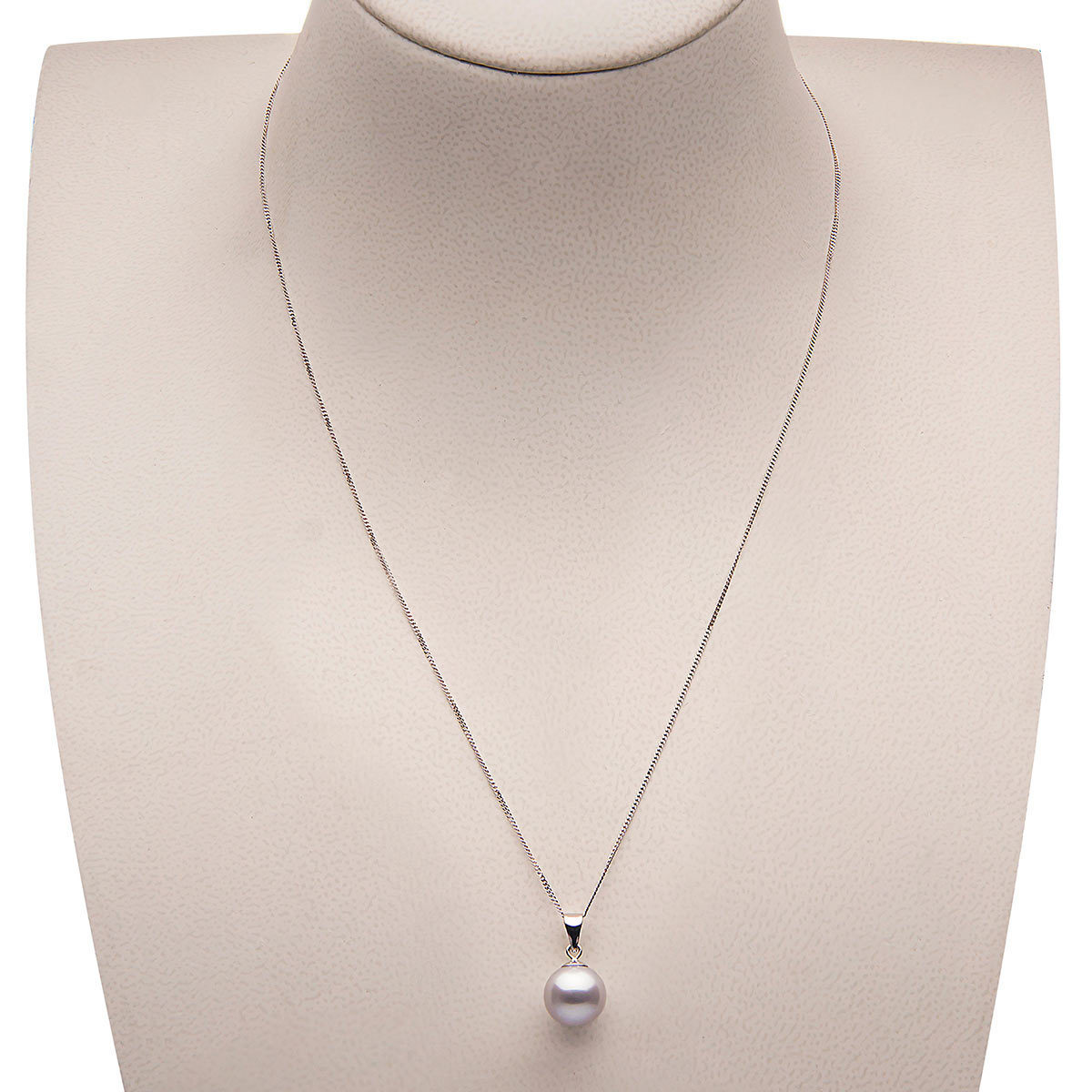 8.59mm Cultured Freshwater Grey Shade Pearl in 18ct White Gold