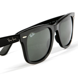 Ray-Ban Original Wayfarer Black Sunglasses with Green Lenses, RB2140 901